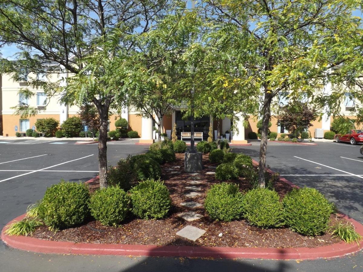 Holiday Inn Express Lexington Southwest Nicholasville By Ihg מראה חיצוני תמונה